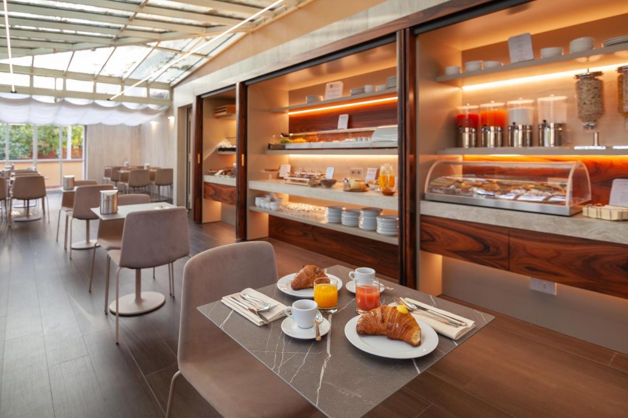 Hotel Ilaria Lucca Ngoại thất bức ảnh