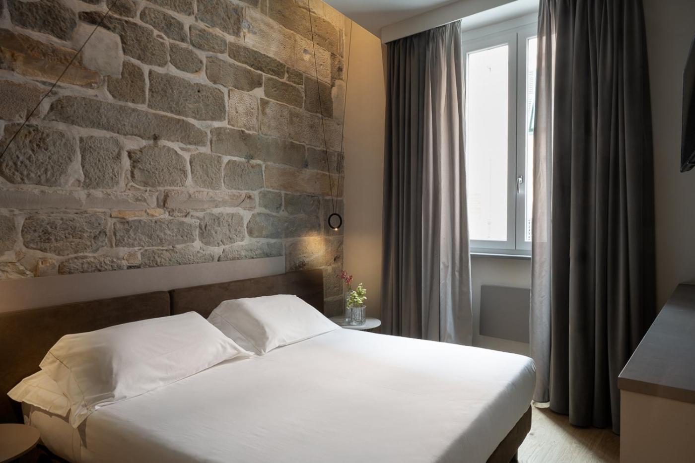 Hotel Ilaria Lucca Ngoại thất bức ảnh
